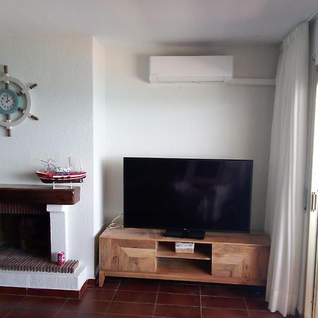 Acogedor Y Amplio Apartamento Familiar A Pie De Playa Calafell Exterior photo